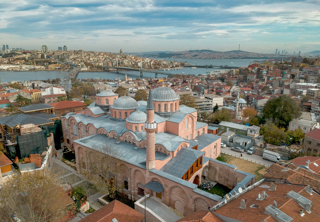 Pantokrator Manastırı günümüzde Zeyrek Camii olarak hizmet veriyor